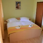 Katarina Apartamento Srima